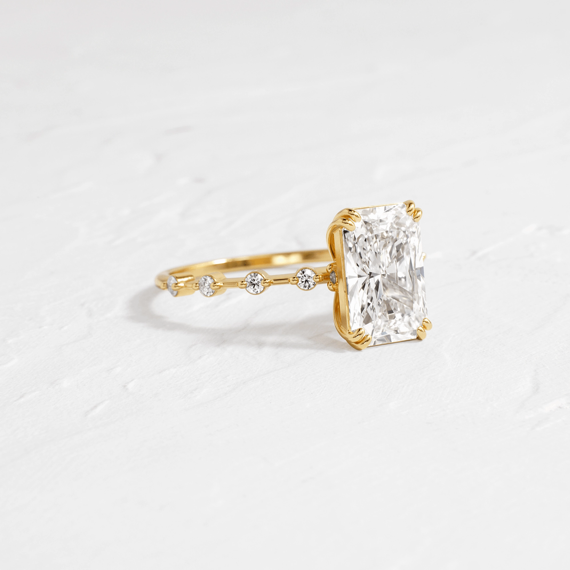Distance Ring, Radiant Cut