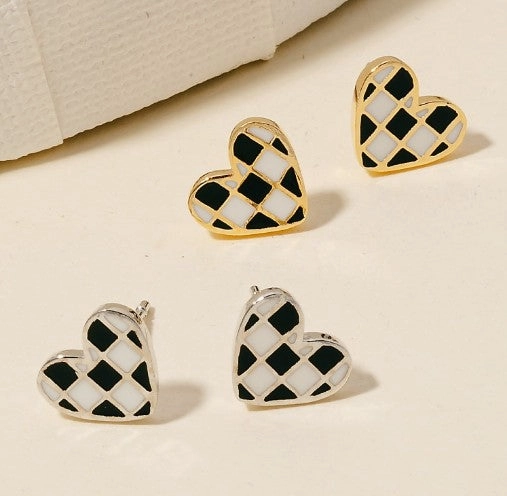 Gold Dipped Epoxy Checkered Heart Stud Earrings