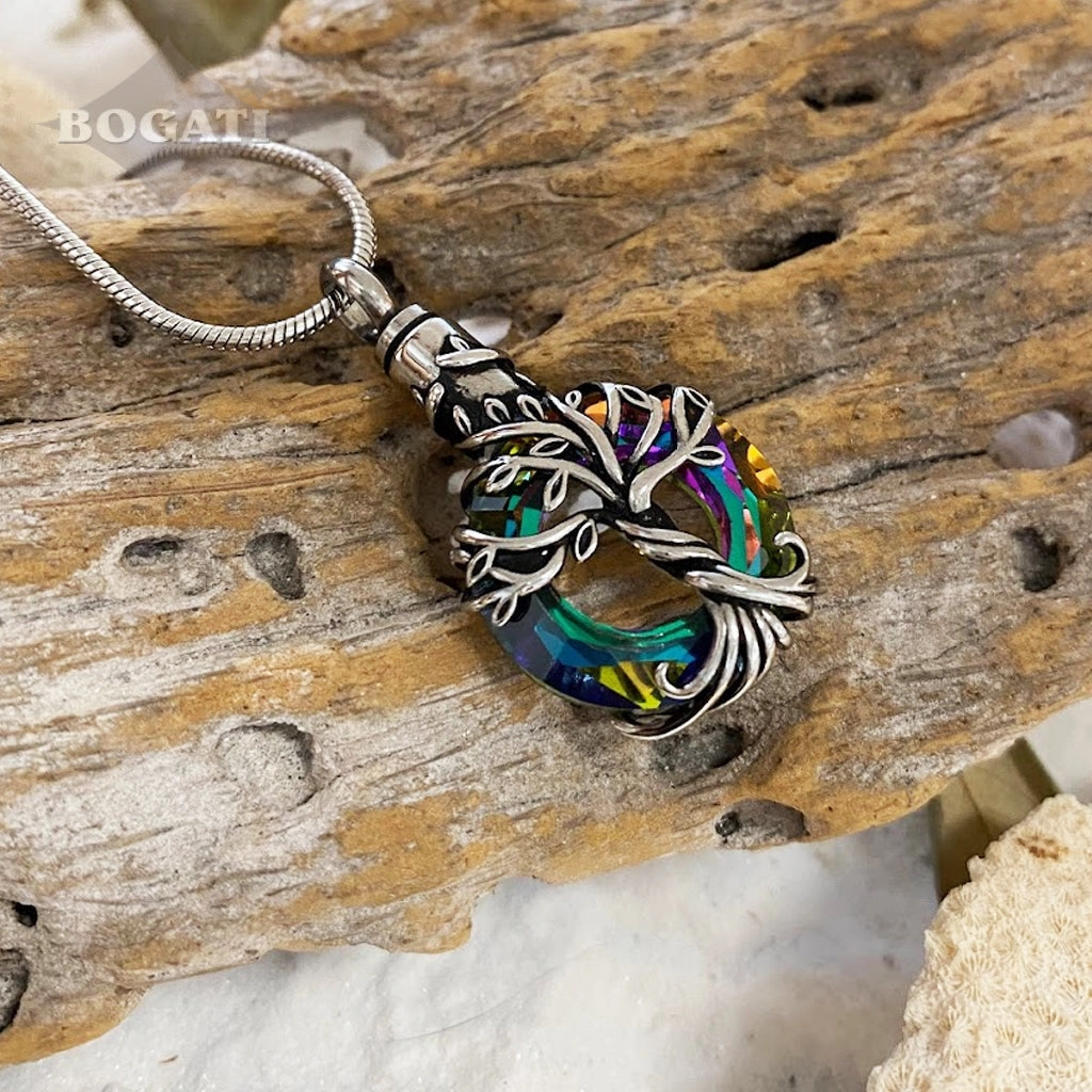 J-2510 - Iridescent Cut Glass Circle with Tree of Life - Pendant with Chain