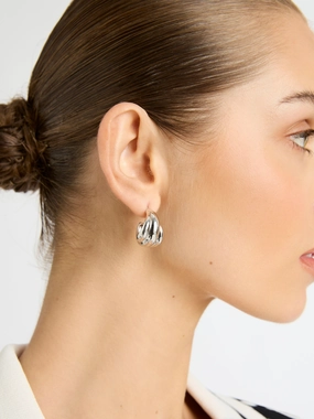 VENUS STUD EARRINGS